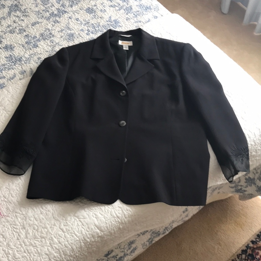 Silk jacket - Picture 2 of 2